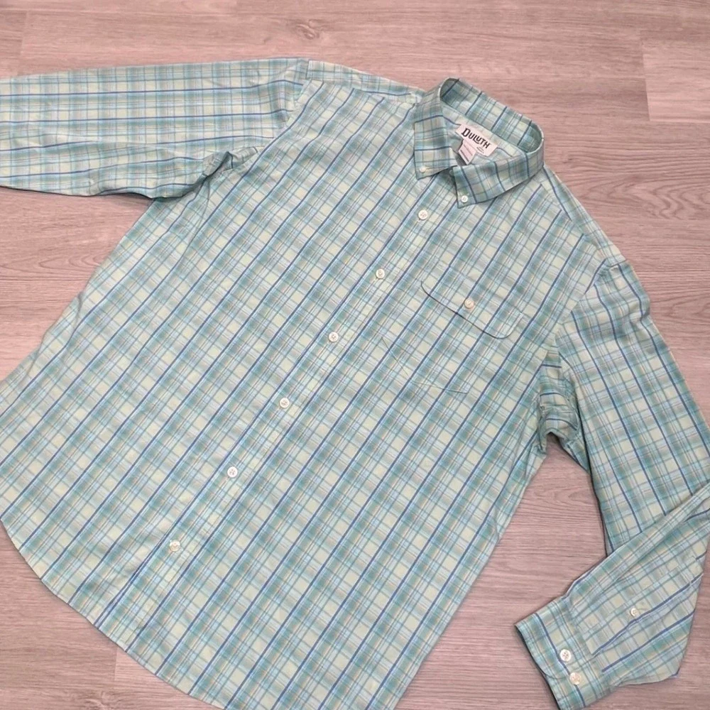 Duluth Trading Co Relaxed Fit Long Sleeve Button Up Shirt Men's Size L Plaid